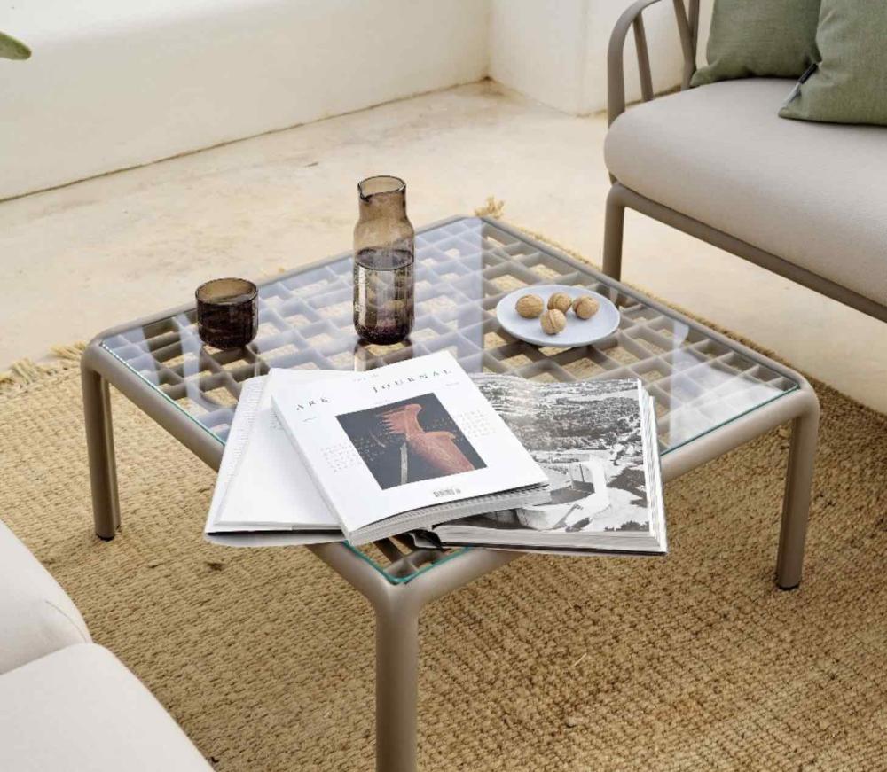 outdoor komodo resin coffee table from Outdoor Furniture Ideas