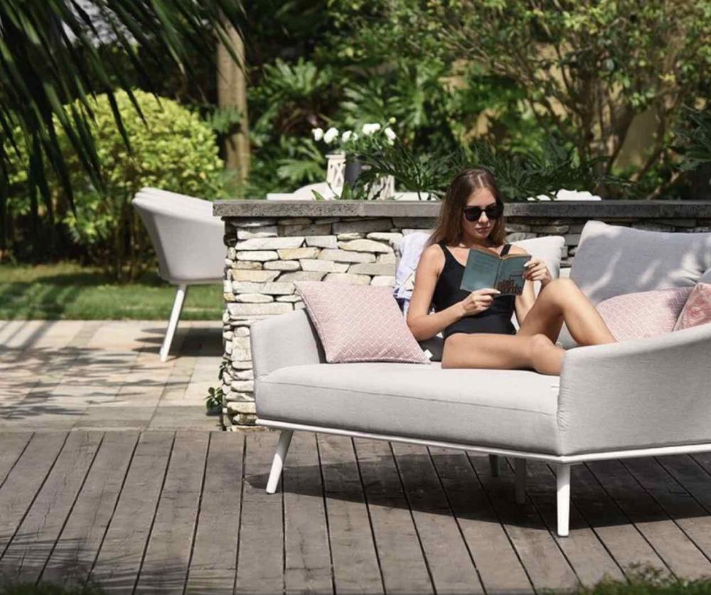 Outdoor daybeds from outdoor furniture ideas