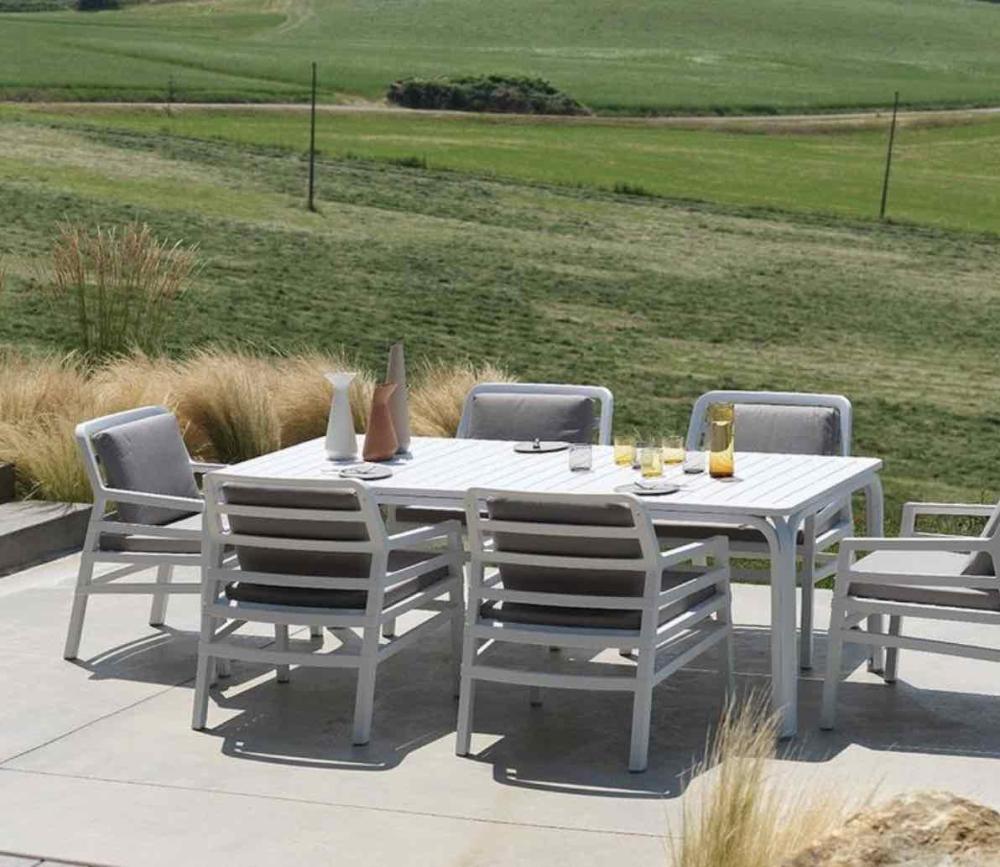 nardi aria outdoor dining table and chairs in Melbourne