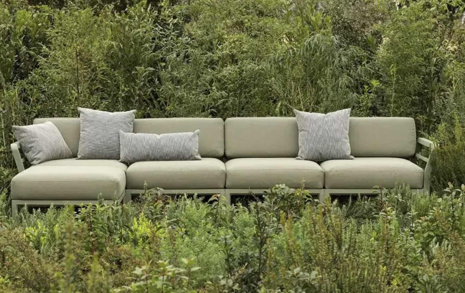 Creating a Relaxing Oasis at Home Designing with Nardi Maximo Modular