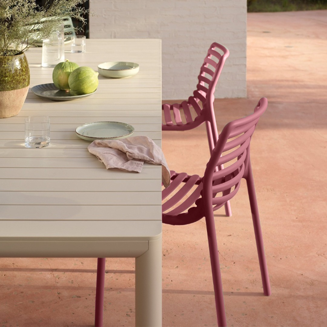 How To Clean Outdoor Furniture 