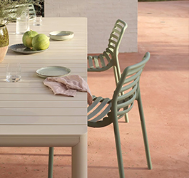 What Size Outdoor Table Do You Need? cm Seating Guide