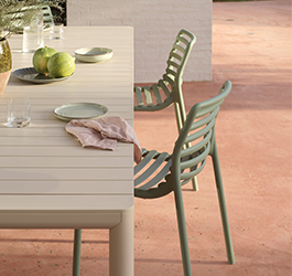 New Arrival: The Nardi Tevere 210 Extendable Dining Table