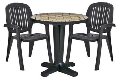 Nardi's Marte Three-piece Setting