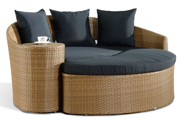 Why Wicker Outdoor Furniture Will Continue To Shine In 2017